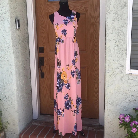 Pinkblush Dresses & Skirts - NEW*PinkBlush floral racerback maxi‎ dress pockets